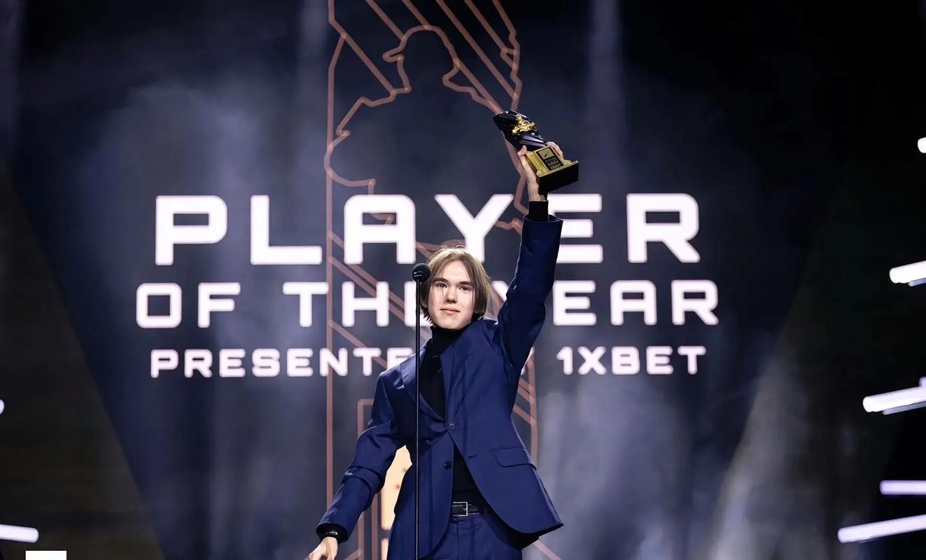 LPL全明星周末传奇赛来袭，老OMG大战老EDG